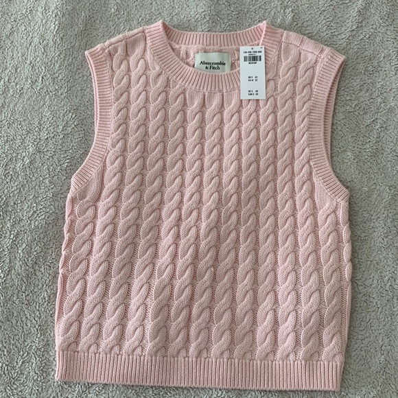 Abercrombie | Slim Sweater Tank - Picture 2 of 6